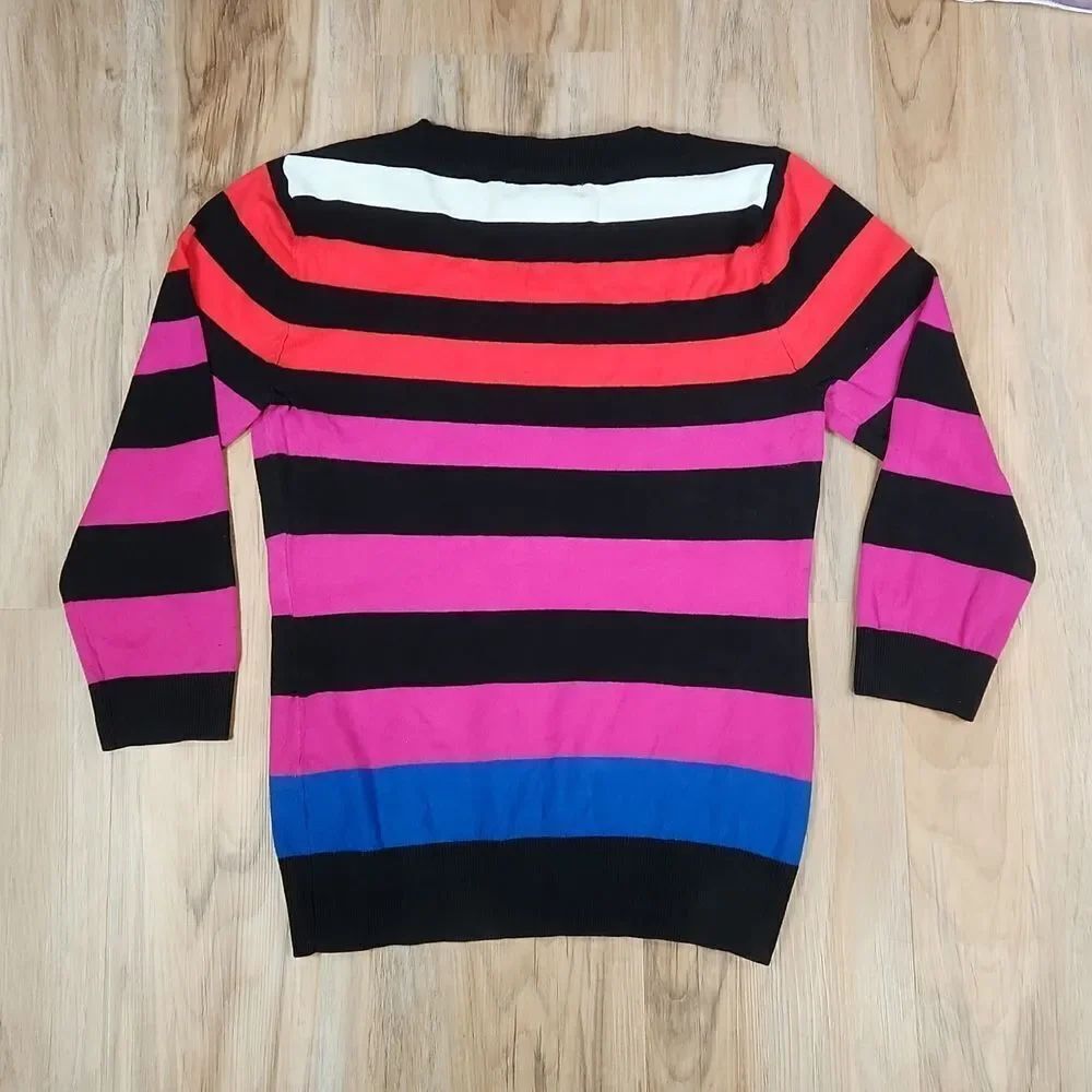 🐞Old Navy Red, Pink, Blue, & Black Striped Sweater Medium